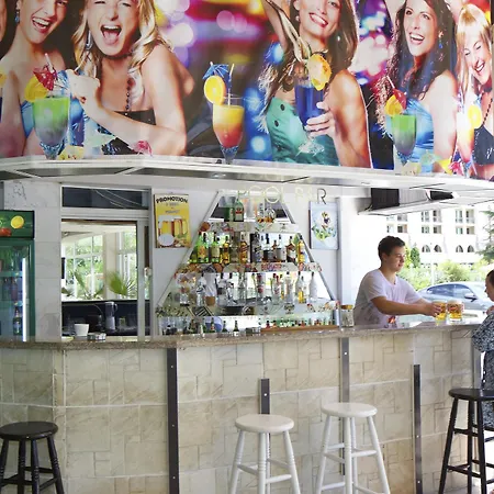 阿尔达酒店 酒店 3*